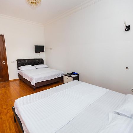 Yan Hotel Γιερεβάν Εξωτερικό φωτογραφία