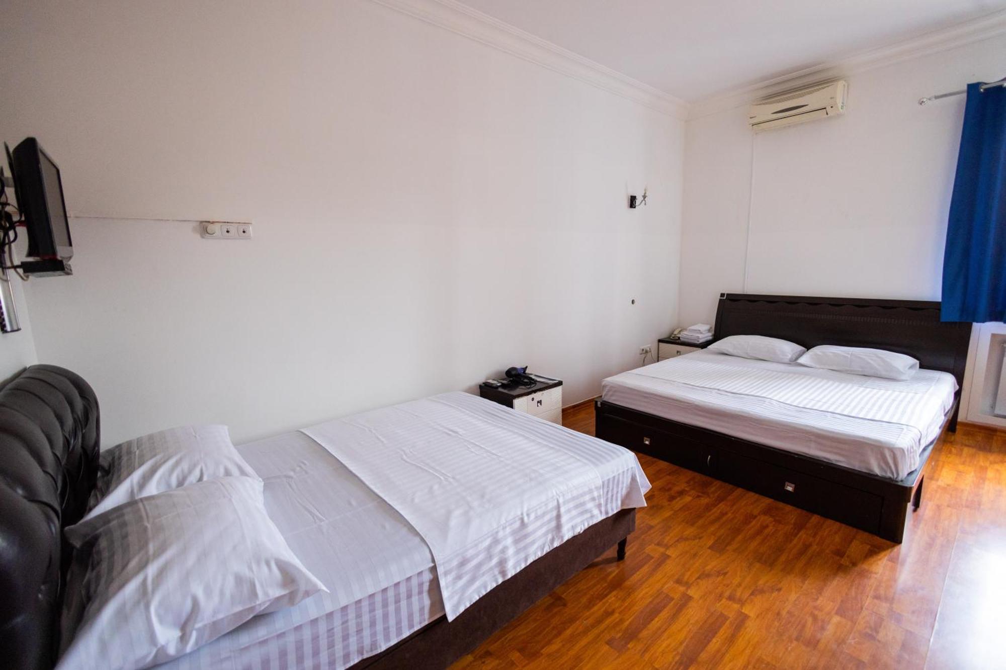 Yan Hotel Γιερεβάν Εξωτερικό φωτογραφία