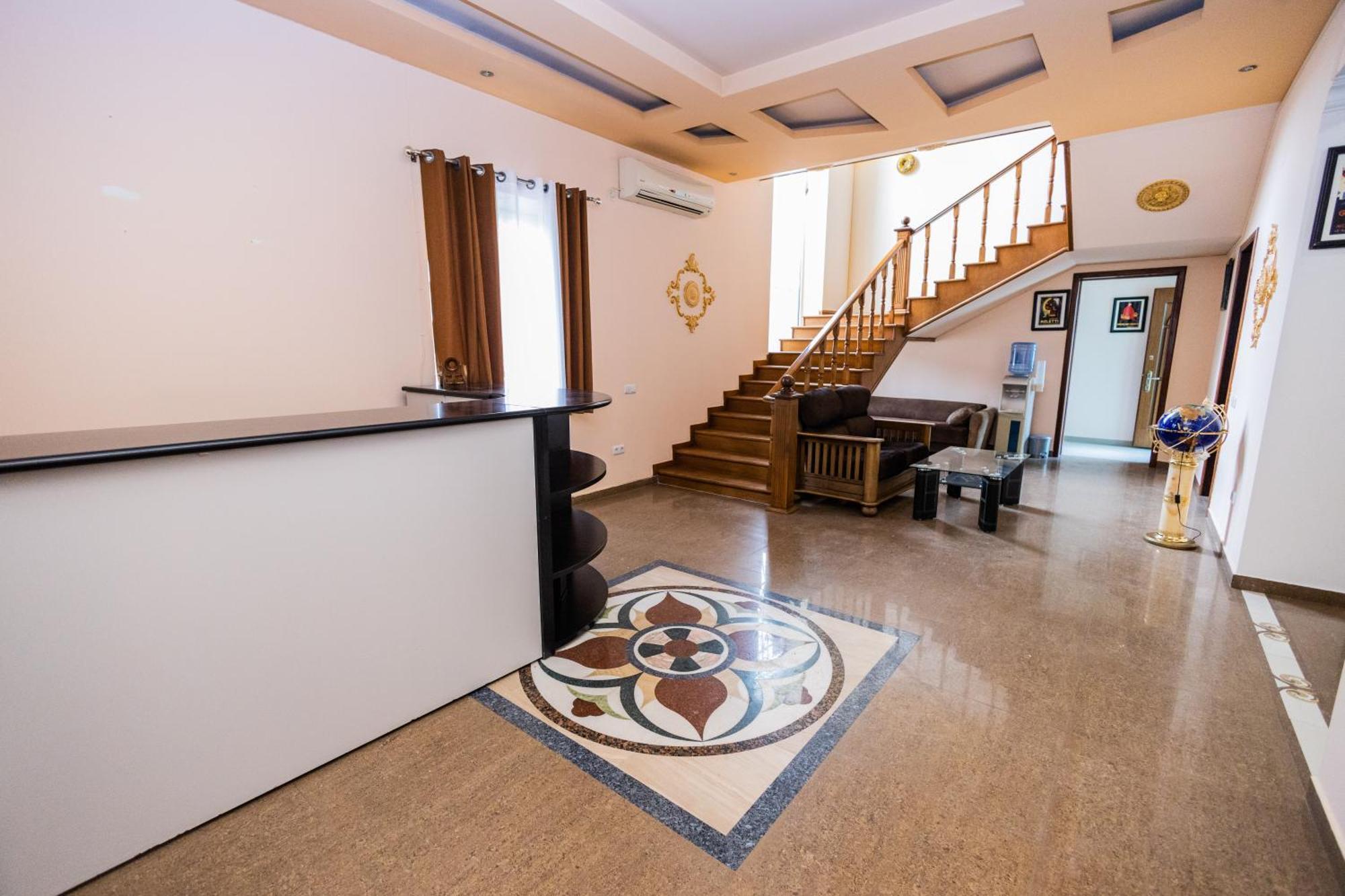 Yan Hotel Γιερεβάν Εξωτερικό φωτογραφία
