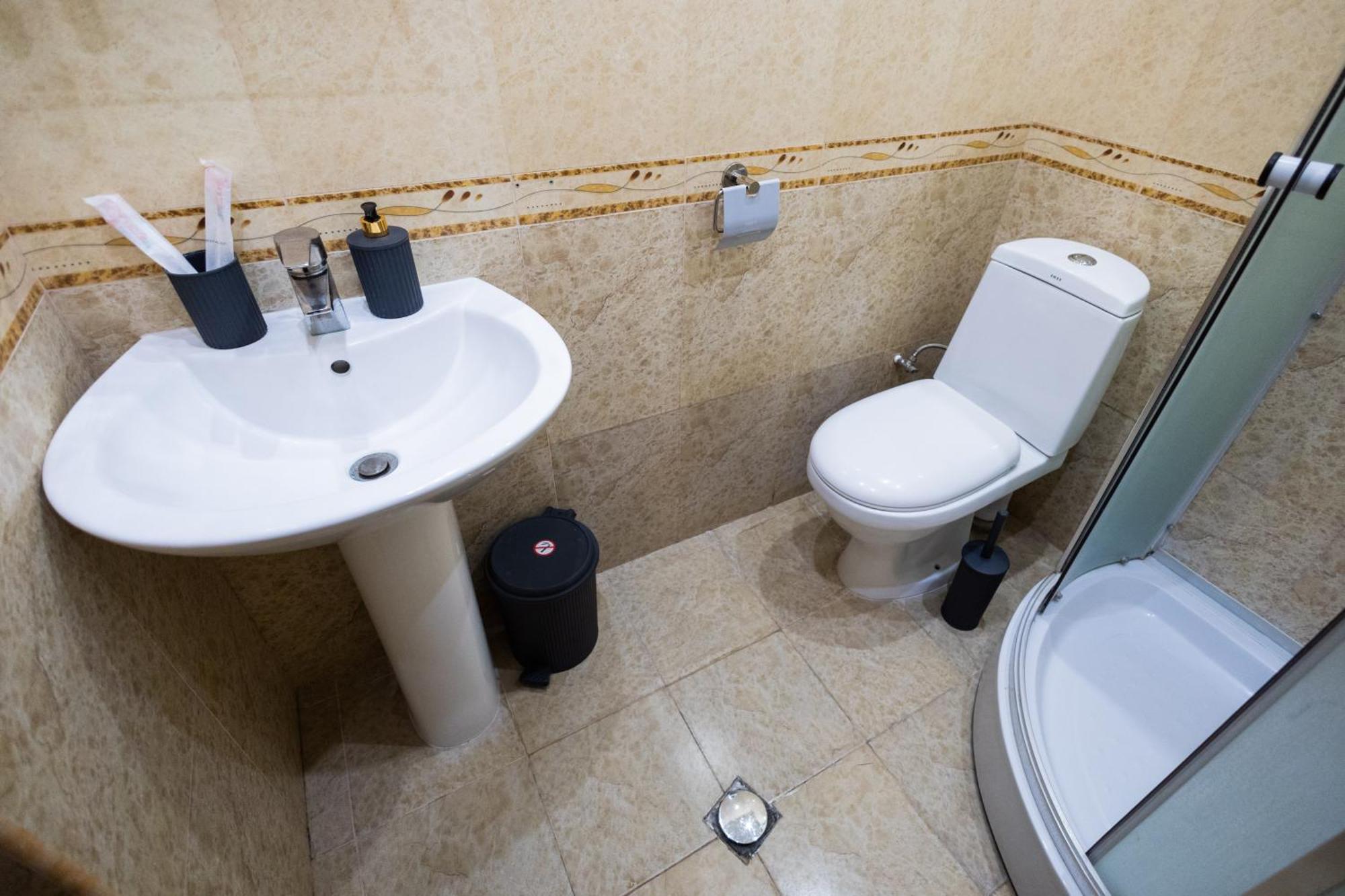 Yan Hotel Γιερεβάν Εξωτερικό φωτογραφία